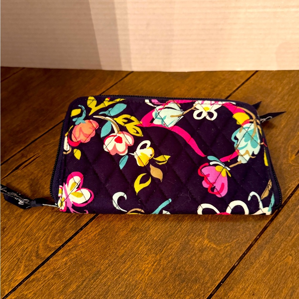 NWT Vera Bradley Ribbons Wallet Retired Breast Cancer
